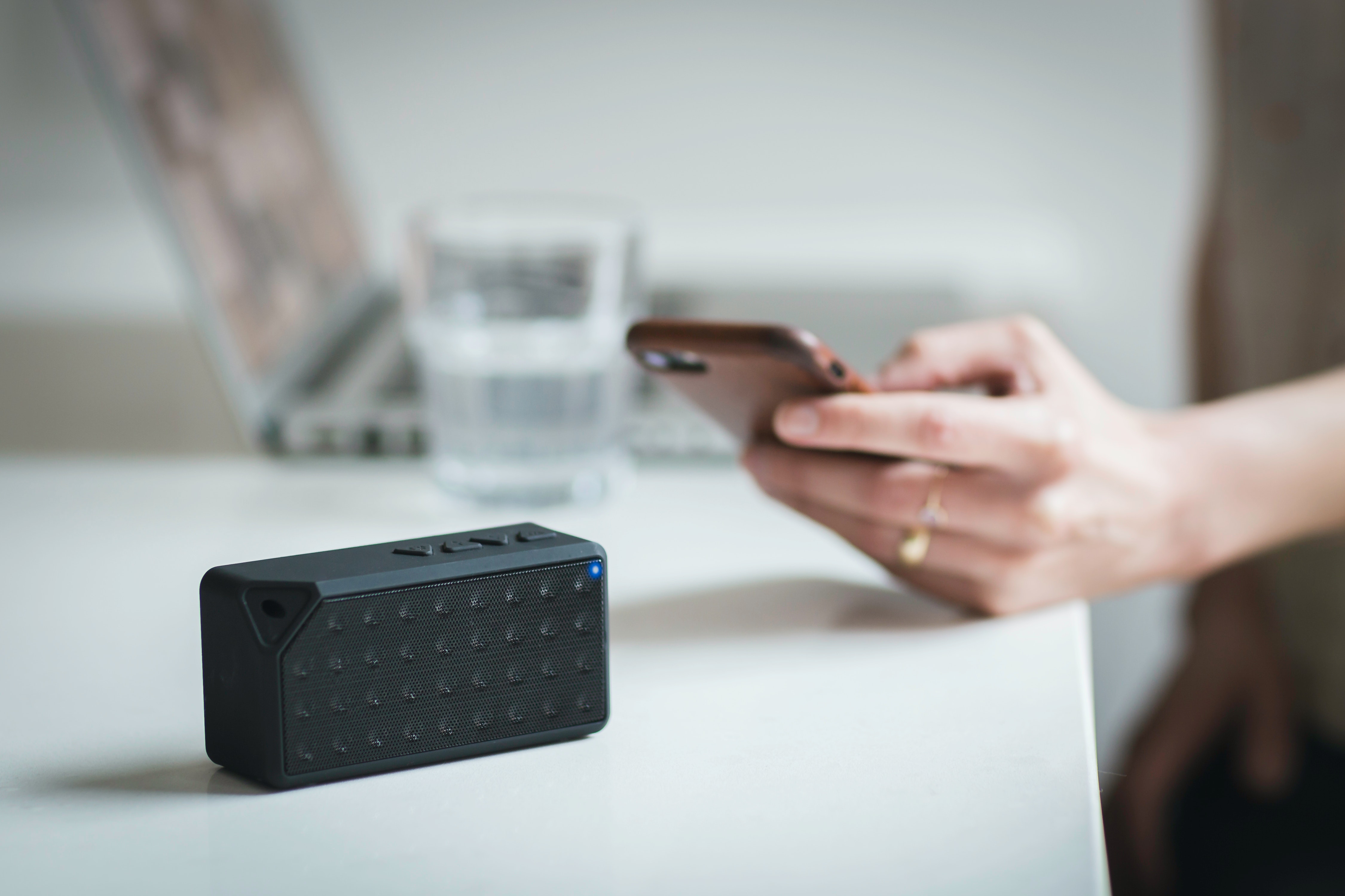 ¿Es posible descifrar claves WiFi sin programas y mediante trucos?
