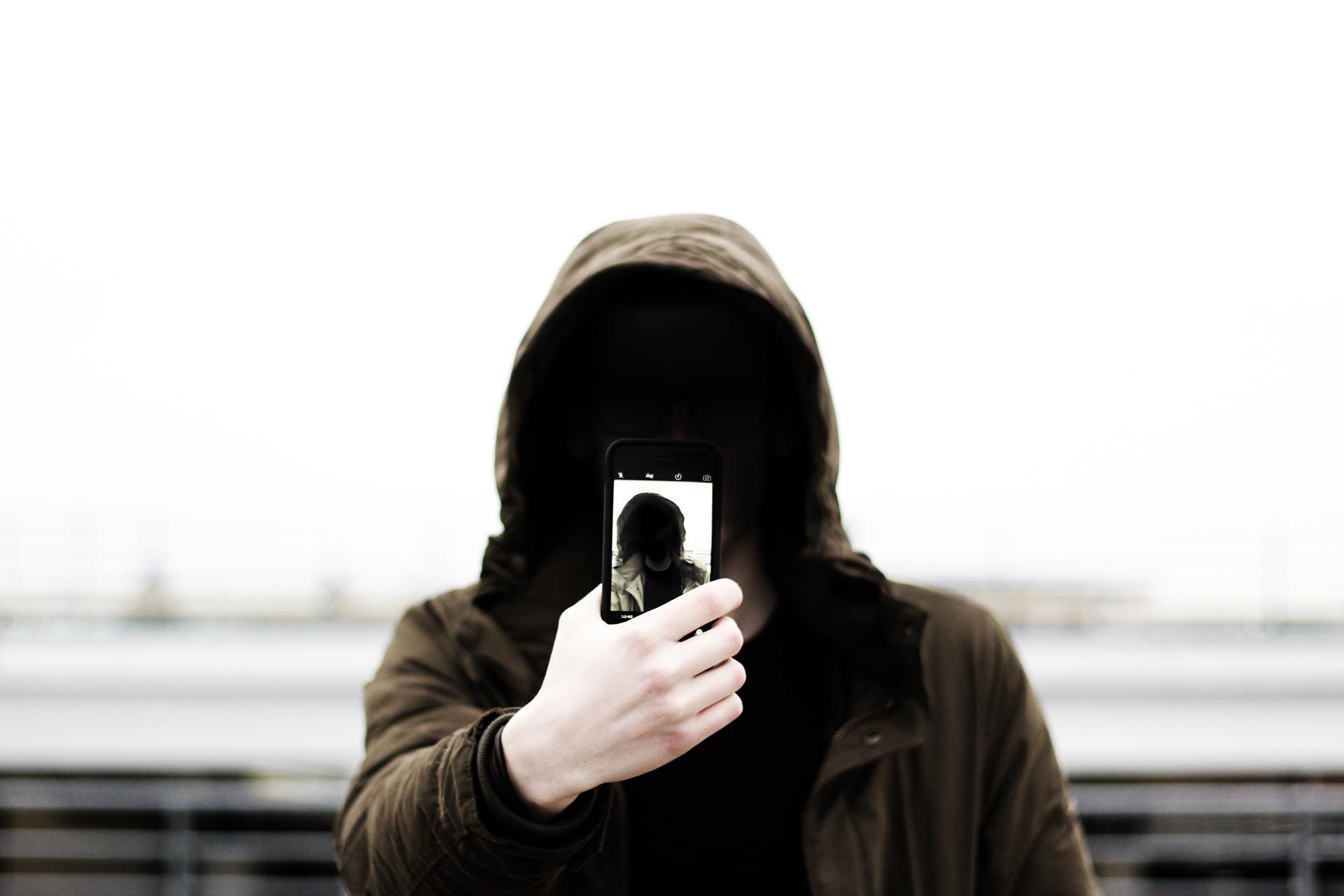 ¿Cómo encontrar personas en Facebook por ciudad, trabajo, educación y otros filtros?